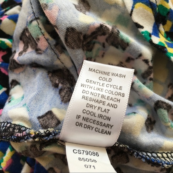 Cable & Gauge Confetti Pixeled Abstract Print Wrap Short Sleeve Blouse Large - Picture 7 of 7